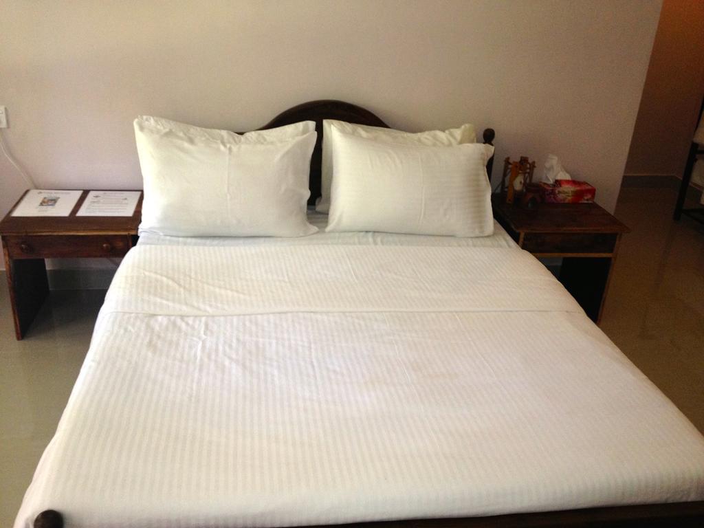 Fire Dragon Hideaway Hotell Negombo Rom bilde