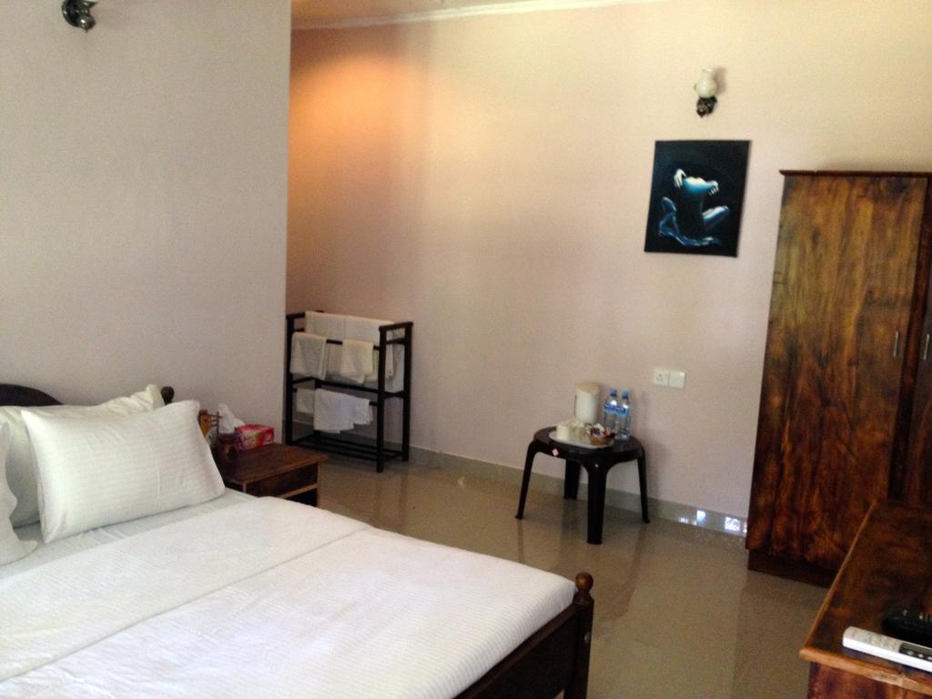 Fire Dragon Hideaway Hotell Negombo Rom bilde